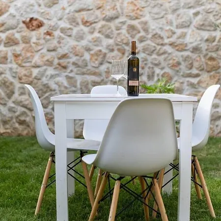 Stone House Ema Villa