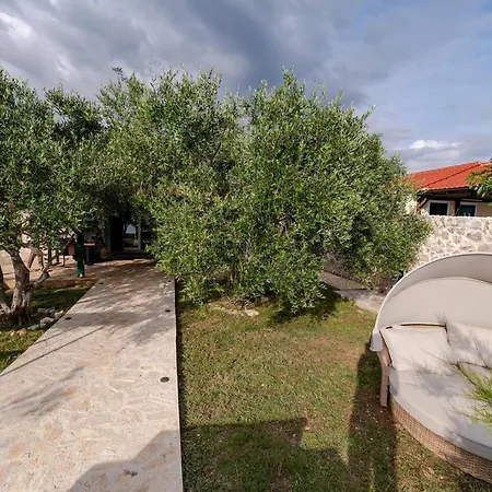 Stone House Ema